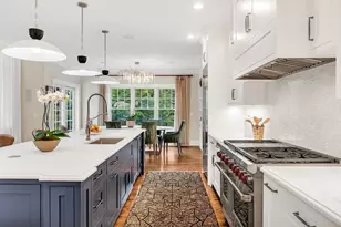 25 Holly Cir, Weston, MA 02493 - Photo 10