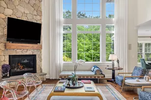 25 Holly Cir, Weston, MA 02493 - Photo 8