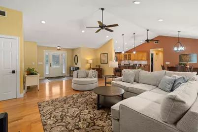 6 Perennial Ln, Hampden, MA 01036 - Photo 4