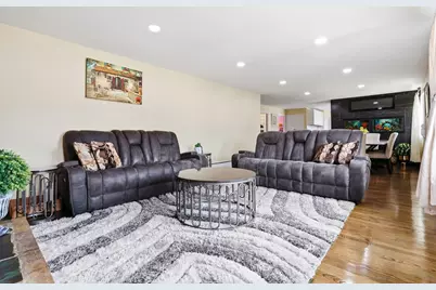 4 Monroe St, Lawrence, MA 01843 - Photo 8