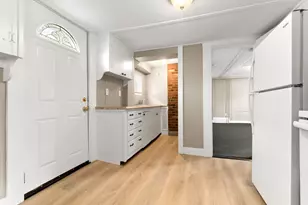 335 Cabot St, Beverly, MA 01915 - Photo 10