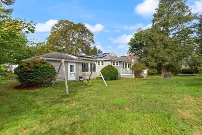 161 Dodge St, Beverly, MA 01915 - Photo 14