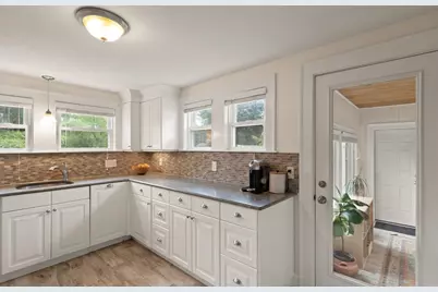 161 Dodge St, Beverly, MA 01915 - Photo 8