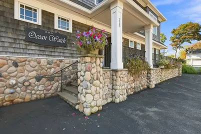 225 Humphrey Street #6, Swampscott, MA 01907 - Photo 2