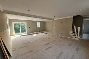 47 N Main St, Freetown, MA 02702 - Photo 10