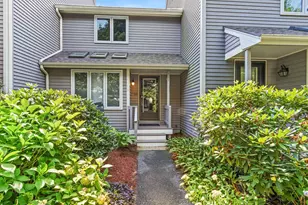 608 Maple Brook Rd, Bellingham, MA 02019 - Photo 2