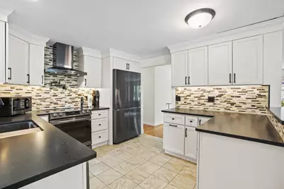 8 Niles Road, Randolph, MA 02368 - Photo 4