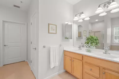 132 Clocktower Drive #113, Waltham, MA 02452 - Photo 14