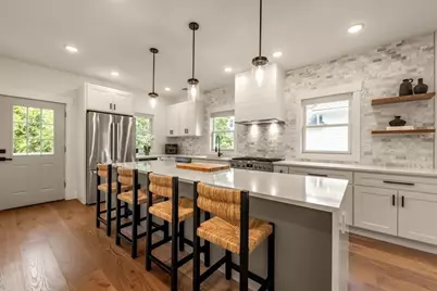 13 Grand View Avenue #2, Somerville, MA 02143 - Photo 2