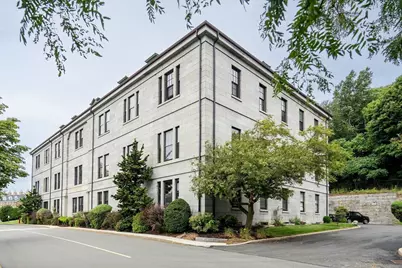 100 Commandants Way #107, Chelsea, MA 02150 - Photo 4