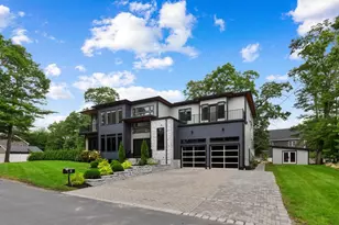 8 Jonathan Rd, Burlington, MA 01803 - Photo 1