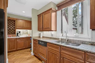 141 Chestnut St, Gardner, MA 01440 - Photo 8