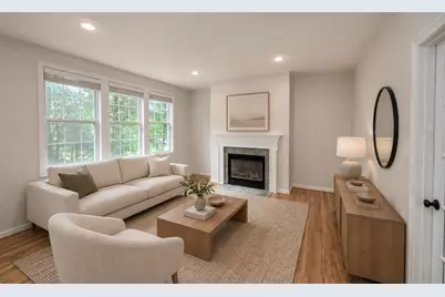 5 Bay Farm Ln, Grafton, MA 01560 - Photo 10