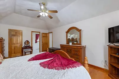 8 Hunter Ave, Methuen, MA 01844 - Photo 12