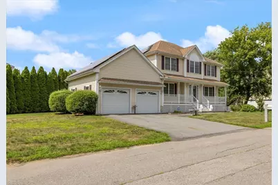 8 Hunter Ave, Methuen, MA 01844 - Photo 2