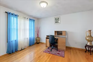 8 Hunter Ave, Methuen, MA 01844 - Photo 14
