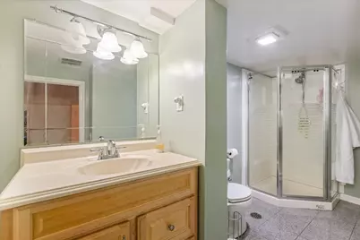 8 Hunter Ave, Methuen, MA 01844 - Photo 22