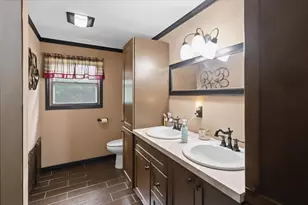 49 Bakerville Rd, Dartmouth, MA 02748 - Photo 14