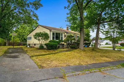 4 Niles Rd, Randolph, MA 02368 - Photo 2