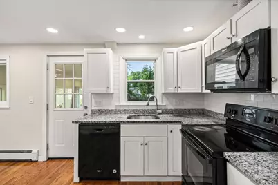 4 Niles Rd, Randolph, MA 02368 - Photo 12