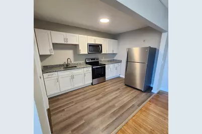 92.5 Maple St #3, Northampton, MA 01062 - Photo 2