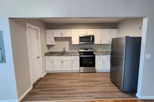 92 5 Maple St, Northampton, MA 01062 - Photo 4