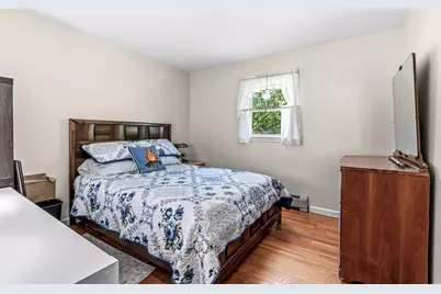 45 Brook St, Easthampton, MA 01027 - Photo 14