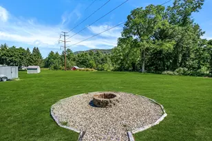 45 Brook St, Easthampton, MA 01027 - Photo 32