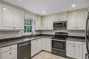 35 Davidson Ave, Merrimack, NH 03054 - Photo 6