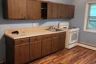 124 Litchfield Pines Dr, Leominster, MA 01453 - Photo 2