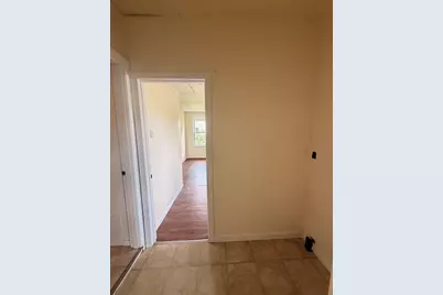 44 Laurel St #1, Leominster, MA 01453 - Photo 6