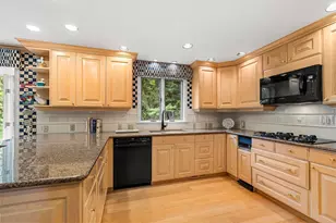 1 Homestead Cir, Andover, MA 01810 - Photo 14