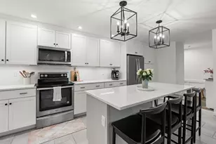 77 Adams, Quincy, MA 02169 - Photo 4