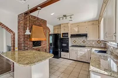 56 Cushing St, North Providence, RI 02904 - Photo 2