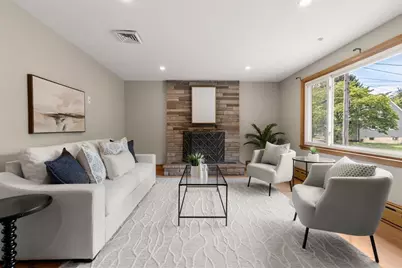 8 Helene St, Quincy, MA 02169 - Photo 2