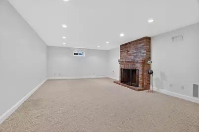 8 Buttercup Ln, Dover, MA 02030 - Photo 34