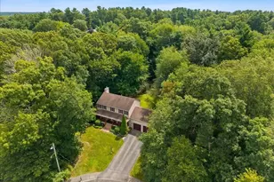 194 Woodlawn St, Taunton, MA 02718 - Photo 2