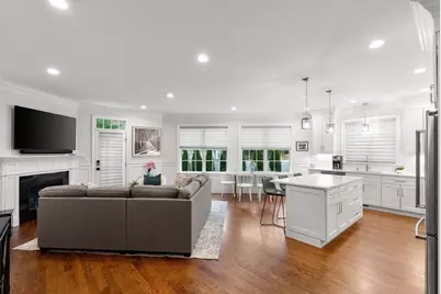 210 Evelyn #210, Newton, MA 02468 - Photo 4