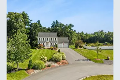 32 Pocksha Dr, Middleborough, MA 02346 - Photo 2