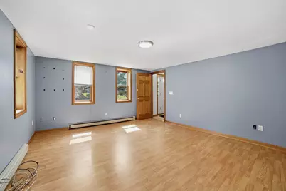102 Sycamore Street, Millbury, MA 01527 - Photo 4