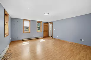 102 Sycamore St, Millbury, MA 01527 - Photo 4
