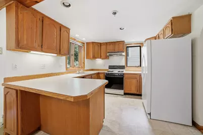 102 Sycamore Street, Millbury, MA 01527 - Photo 6