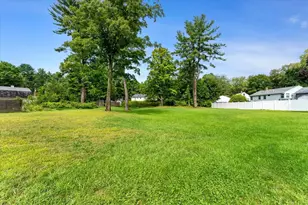 2 Snowling Rd, Uxbridge, MA 01569 - Photo 2