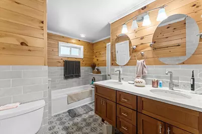 2 Snowling Rd, Uxbridge, MA 01569 - Photo 12