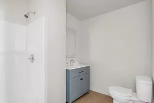 131 Perry St, Lowell, MA 01852 - Photo 8