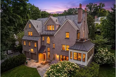 67 Hyslop Rd, Brookline, MA 02445 - Photo 4