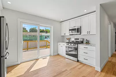 15 Bennington, Haverhill, MA 01832 - Photo 10