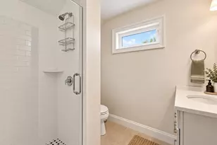 35 Thomas St, Medford, MA 02155 - Photo 16