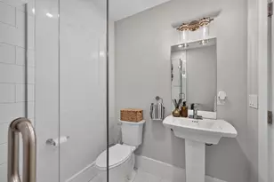 19 Fenwick St, Somerville, MA 02145 - Photo 18