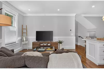 19 Fenwick St #1, Somerville, MA 02145 - Photo 6